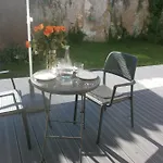 Les Bains Douches Apartahotel