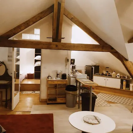 Les Bains Douches 3* 佩里格