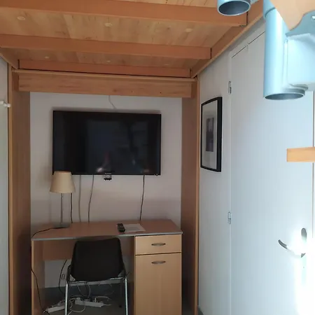 Les Bains Douches 3*