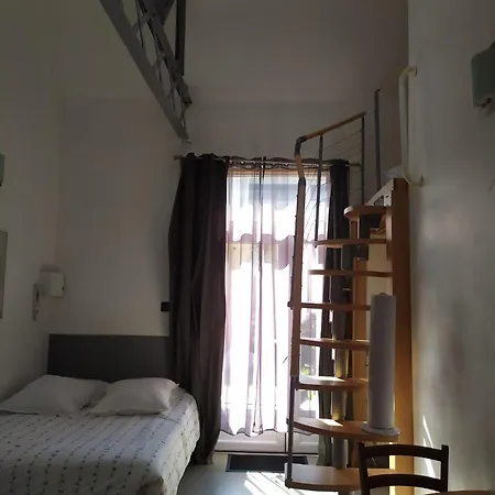 Les Bains Douches 公寓式酒店 3*