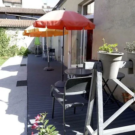 Les Bains Douches 3* Périgueux