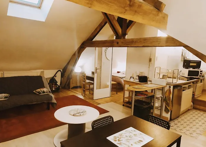 Les Bains Douches Aparthotel 3*